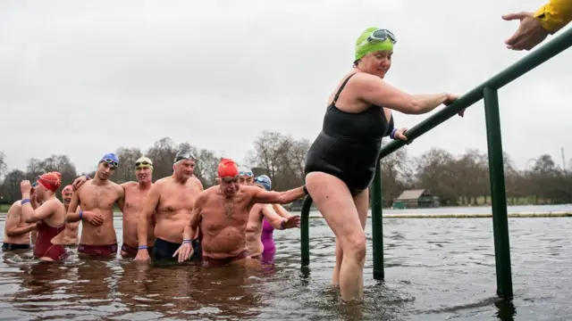 London, Hyde Park, renang