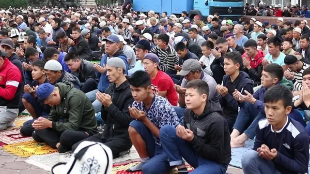 Бишкектеги айт намазы