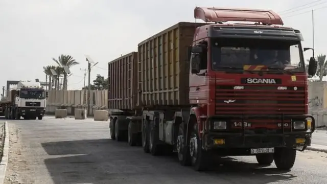 جمعية النقل البري في قطاع غزة تصف قرار السلطة الفلسطينية فرض رسوم جديد بـ "مجحف"