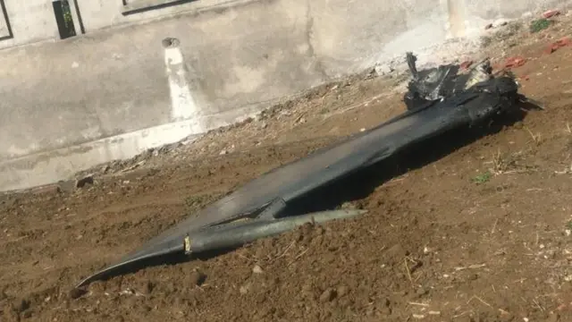 انڈین طیارے کا ملبہ