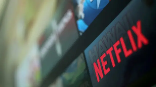 넷플릭스나 스포티파이 같은 구독 서비스는 우리가 엔터테인먼트를 소비하는 방식에 일대 혁명을 가져왔다