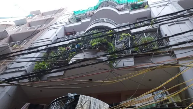 बिल्डिंग