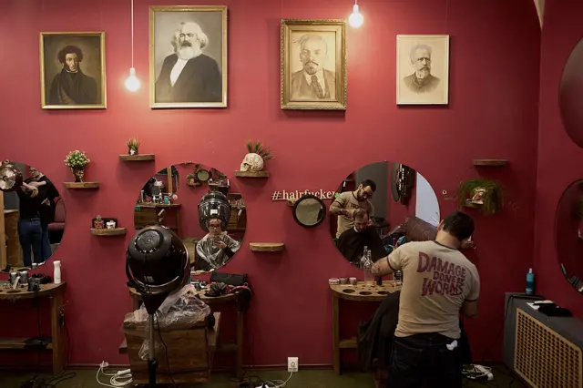 Символы революции в Петербурге