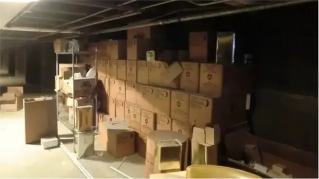 શેલ્ટર્સમાંથી સામગ્રીનો પુરવઠો અન્યત્ર લઈ જવાનું ખર્ચાળ છે. તેથી એ સામગ્રી ત્યજી દેવામાં આવી છે