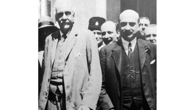 Balfour a travaillé avec Chaim Weizmann, Lionel Walter Rothschild et d'autres dirigeants sionistes sur la déclaration qui porterait son nom.