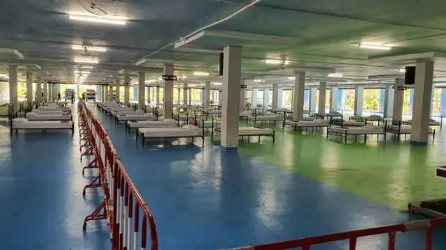 หนึ่งในโรงพยาบาลสนามของ จ.สุราษฎร์ธานี ที่มหาวิทยาลัยราชภัฏสุราษฎร์ธานี