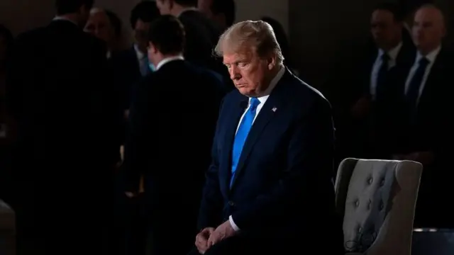 डोनाल्ड ट्रंप