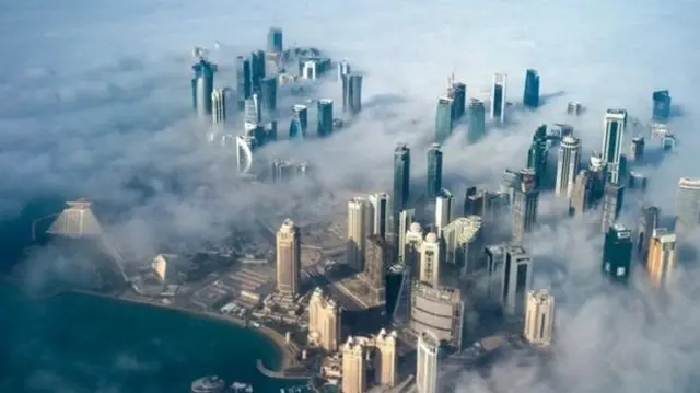 กาตาร์มีประชากร 2.7 ล้านคน และมีแหล่งก๊าซธรรมชาติในปริมาณมาก