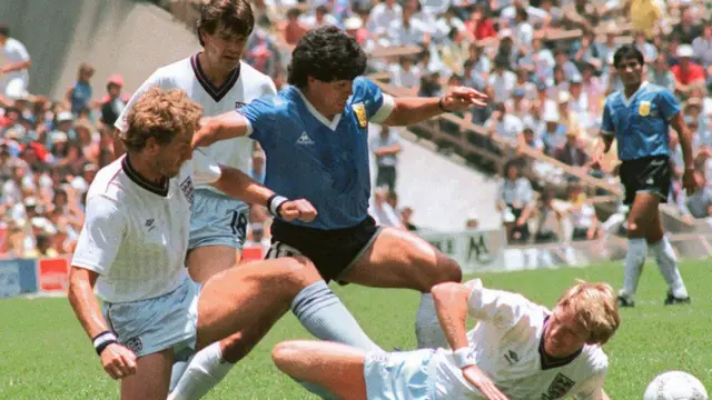 फिफा वर्ल्ड कप 1986, मॅराडोना, हँड ऑफ गॉड