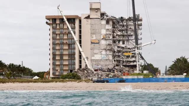 Colpaso de edificio en Miami