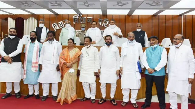 नीतीश कुमार और अन्य नेता