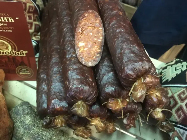 кобасице с бадемима