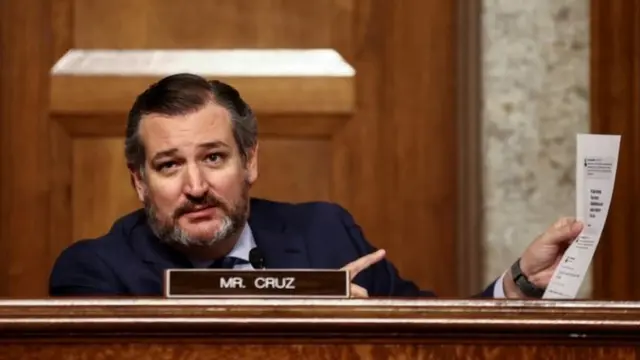 سناتور ټیډ کروزی وپوښتل چې ټویټر ولې د ټاکنو د درغلیو په اړه هره له هرې څرګندونې سره خبرداری اېښی دی