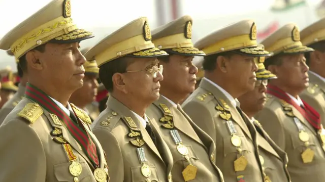 တပ်မတော်အစိုးရခေတ်မှာ ထိပ်တန်း စစ်ခေါင်းဆောင် တစ်ဦး ဖြစ်ခဲ့သူ ဗိုလ်ချုပ်ကြီးဟောင်း သူရဦးရွှေမန်း