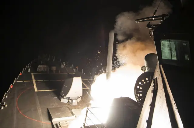 美国海军导弹驱逐舰罗斯号（USS Ross）