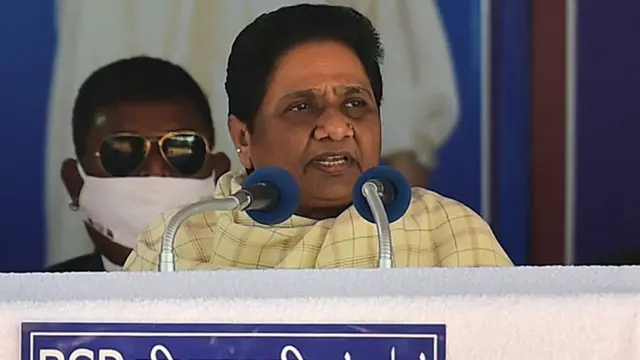 માયાવતીના શાસનની ચર્ચા વહીવટી બાબતો પર તેમની પકડ તથા ગુનાખોરી વિશે કડક વલણને માટે થાય છે