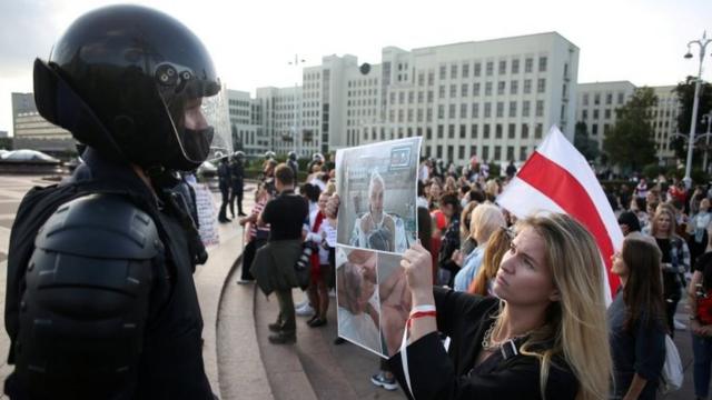 Тысячи женщин приняли участие в субботней демонстрации в Минске