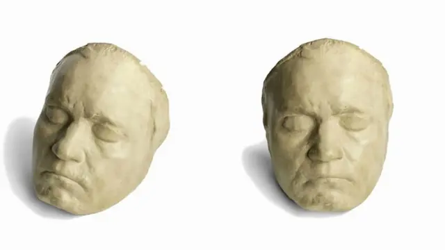 قناع أنجزه النحات فرانز كلاين في عام 1812 لبيتهوفن