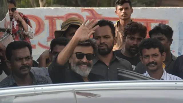 'ஆபத்தான கட்சியா பாஜக?- ரஜினிகாந்த் விளக்கம்'