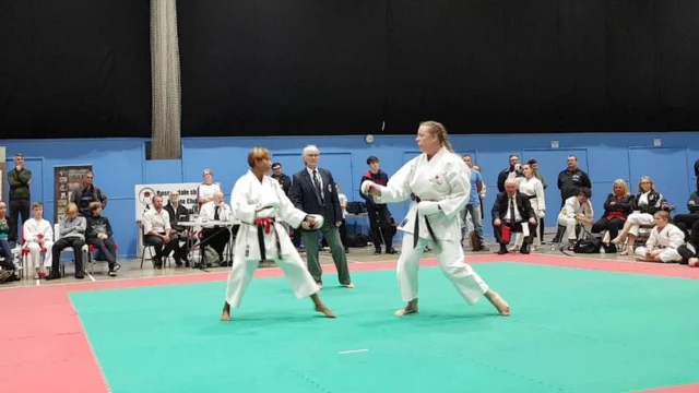 "අපි ගෑනු නිසා අපිට බෑ කියල කිසිම දෙයක් මේ ලෝකේ නැහැ