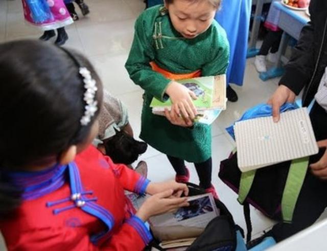 内蒙古新的双语教学政策计划从小学一年级开始加大国家通用语言教学力度