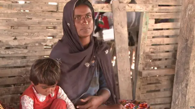 अपने बच्चों के साथ लैला, भारत पाकिस्तान