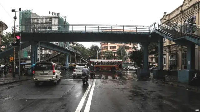 मरीन लाईन्स पादचारी पूल