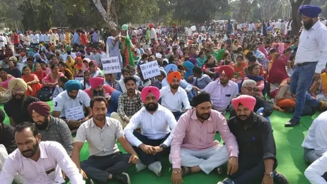 ਪਟਿਆਲੇ ਵਿੱਚ ਧਰਨੇ ਉੱਪਰ ਬੈਠੇ ਅਧਿਆਪਕ