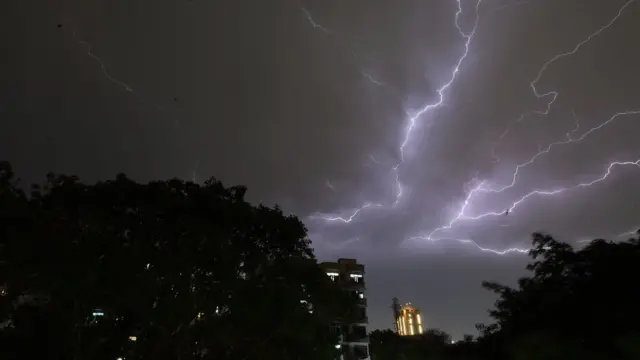 Tormenta eléctrica sobre Nueva Delhi, el 2 de mayo pasado.