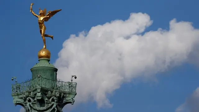 Statua Duha slobode na Trgu Bastilje u Parizu