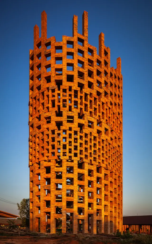 โลกของช้าง