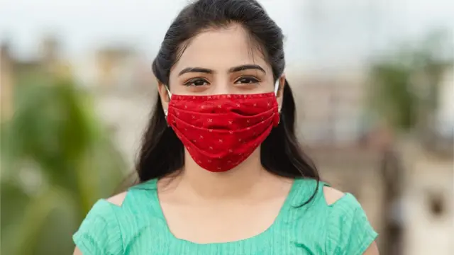 कोरोना लस