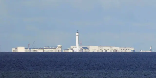 美国国务卿蓬佩奥表示,中国在南海的领土主张“完全不合法”。