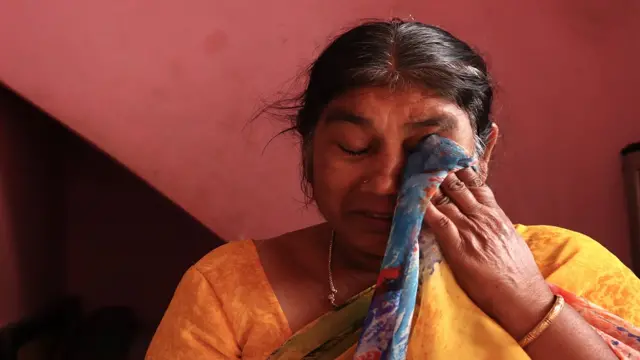 அனாமிகாவின் பாட்டி