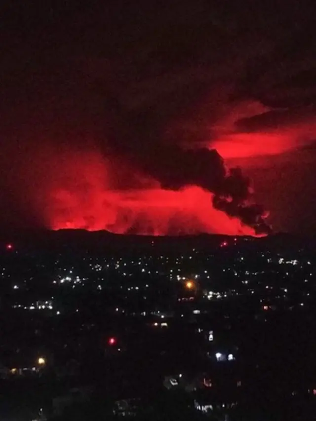 నగరాన్ని కమ్మేసిన పొగలు