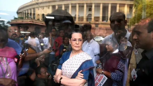 सोनिया गांधी