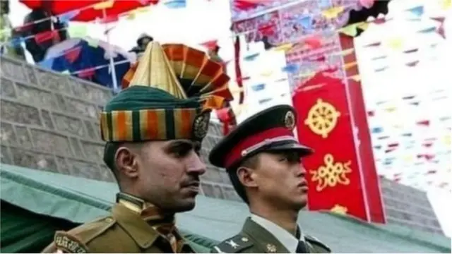 రెండు దేశాల సైనికులు