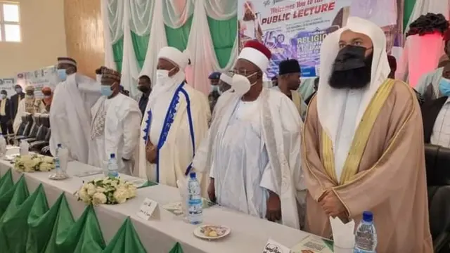 Gwamnan Sokoto Aminu Tambuwal da wasu manyan mutane