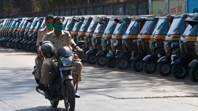 कोरोना मुंबई
