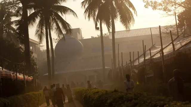 কুষ্টিয়ায় ফকির লালন শাহ্-র মাজার