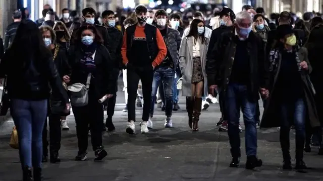 Итальянцы на улицах