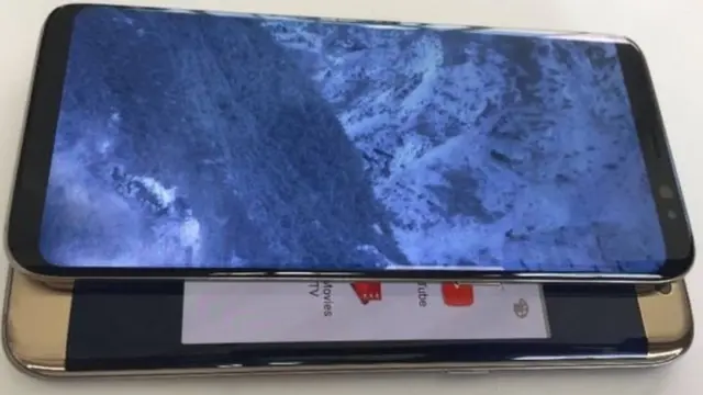 एस 8प्लस की स्क्रीन एस 7एज से थोड़ी बड़ी है.