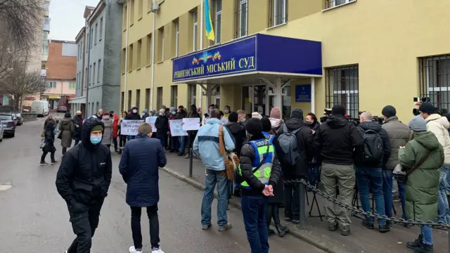 Серія зґвалтувань у Рівному. Жертви протестують проти звільнення обвинуваченого