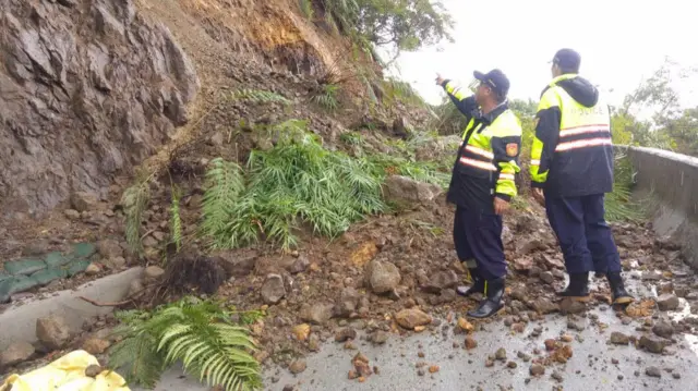 花蓮富裏鄉六十石山道路坍方(台灣中央社圖片22/8/2017)