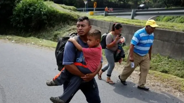 எரிமலை வெடிப்பு: வரைபடத்திலிருந்து துடைத்தெறியப்பட்ட கிராமம்