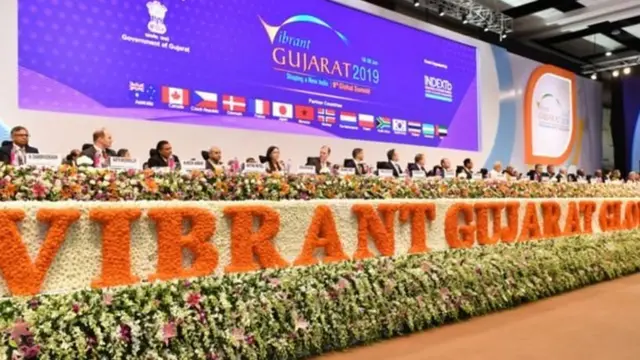વાઇબ્રન્ટ ગુજરાતના ઉદ્ઘાટન વખતેનું સ્ટેજ