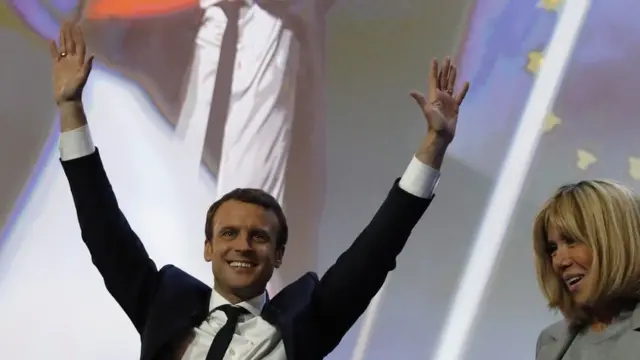 બ્રિજેટ અને મૈક્રૉંની પ્રેમ કહાણી