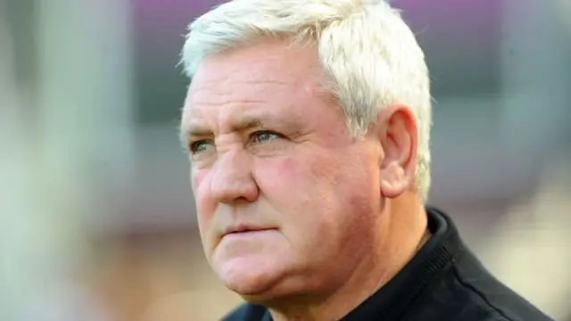 Kocha wa Aston Villa Steve Bruce a