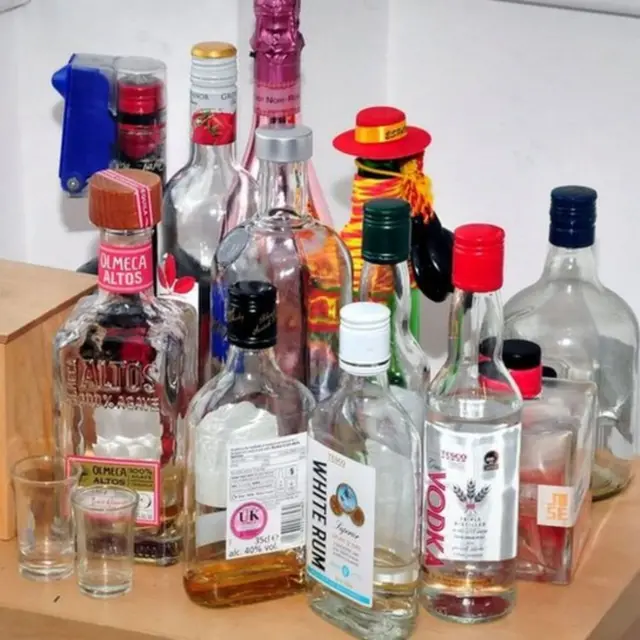 Minuman keras di apartemen Reynhard Sinaga