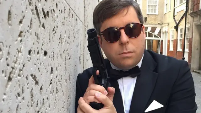 Бен Тавенер